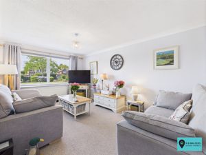 Living Room- click for photo gallery